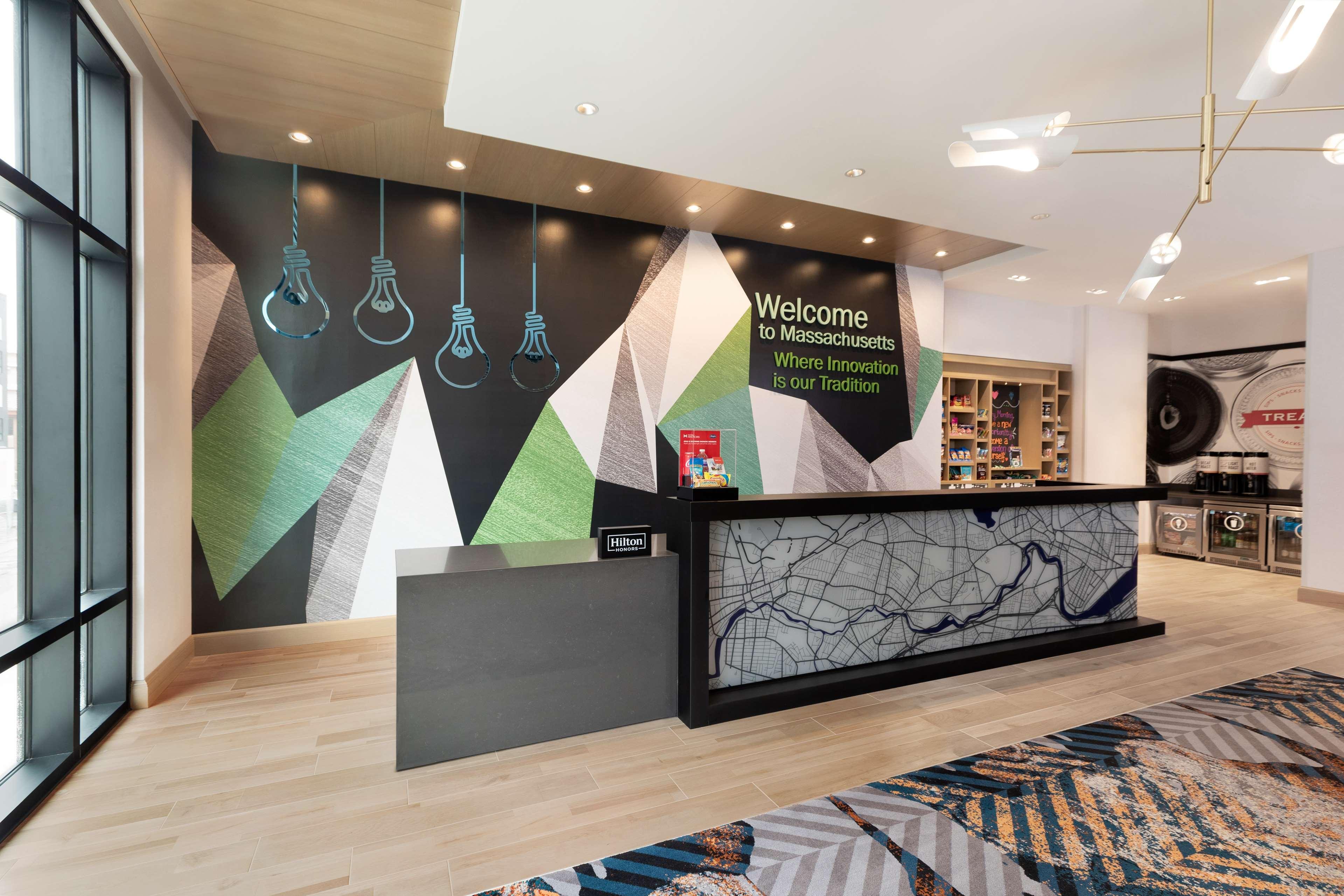 Hampton Inn & Suites Watertown Boston, Ma Екстериор снимка